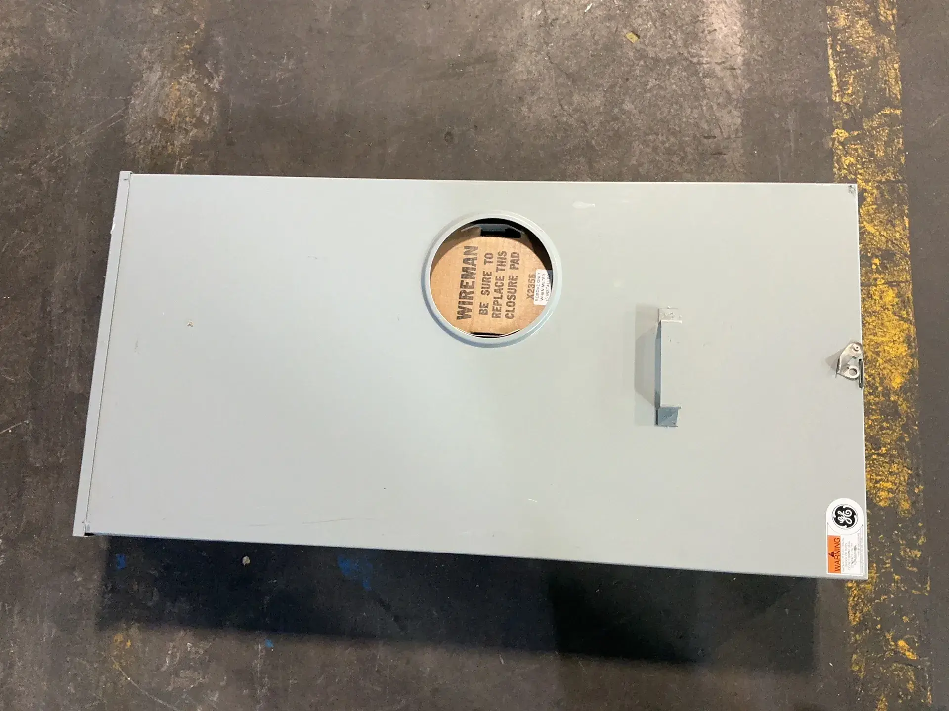 Used GENERAL ELECTRIC UTH7330UFLGE Electrical Panels Ohio US | HGR 24 #1280250