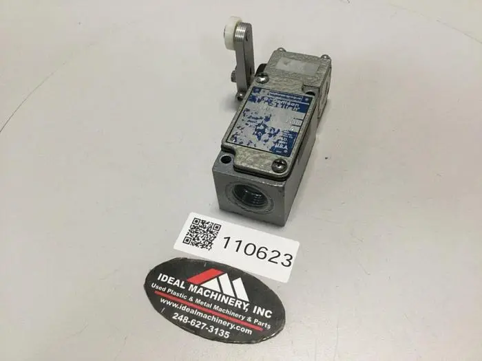 Used TELEMECANIQUE C3JK06 Relays & Switches Michigan US | Ideal Machinery #581734