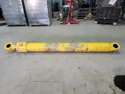 USED KOMATSU 21M-63-02121R