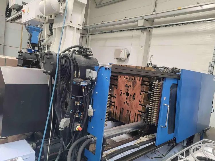 Used 2009 FU CHUN SHIN MACHINERY SD 60004M Injection Molding Machines | UCY Industrial GmbH #386637