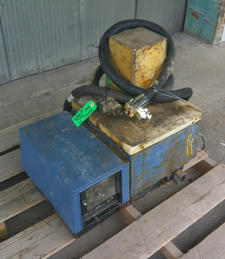 SPC9331  Hot Melt Dispenser Nordson hot melt glue dispenser model 2202