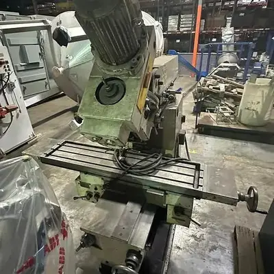 TOS KURIM FINESA UNIVERSAL MILLING MACHINE 40 TAPER SPINDLE 11.5"X49" TABLE POWER FEED X