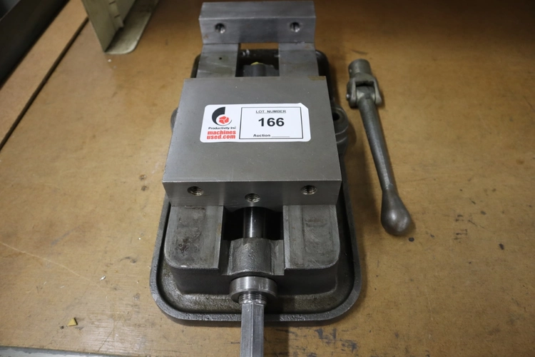 Used KURT WORKHOLDING SOLUTIONS D-60 Vises Minnesota US | Machinesused.com #1390047