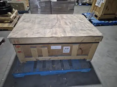 NEW KOMATSU 561-84-8A900