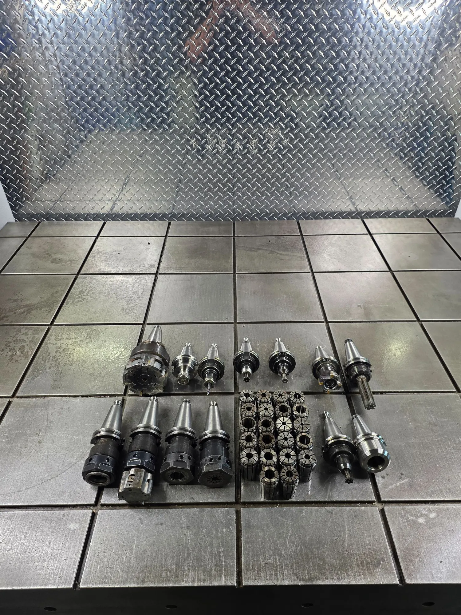 (13) CAT-40 CNC Tool Holder Assortment With 22 Collets #8304