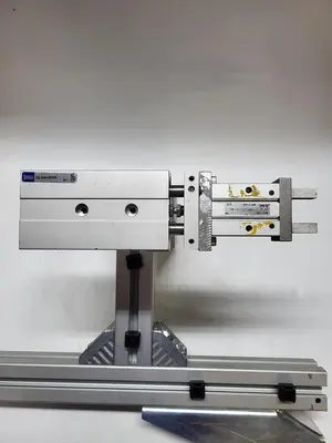 Used SMC / BIMBA SMC WHZ2-20D AIR GRIPPER / BIMBA TB-2050-EFMS / BIMBA ET-1275-EM CONNECTED TO BRACKET ARM Robot Parts | ND Industrial Surplus #1215792