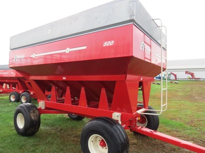 New | in-Stock 2025 E-Z TRAIL 500 Gravity Wagons Pennsylvania US | Zimmerman Farm Service #1410044