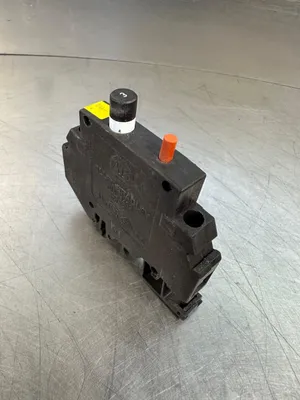 Allen Bradley 1492-GH030 3A Circuit Breaker 3.00 Amp 250V (4E-27)