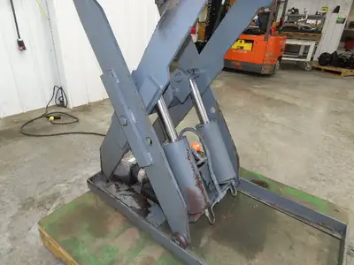 Used PENTALIFT _UNKNOWN_ Misc Lifts Indiana US | Arrow Industrial #1367364