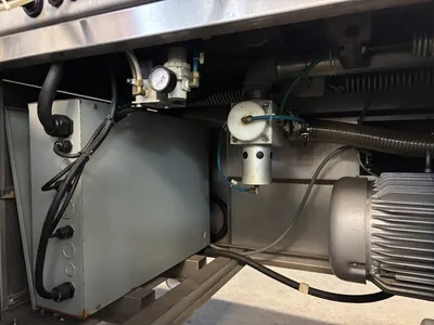 USED ULTRASOURCE Ultravac 800