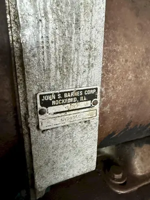 4,000 LB 48" X 48" HYDRAULIC TILT TABLE. STOCK # 1003825.