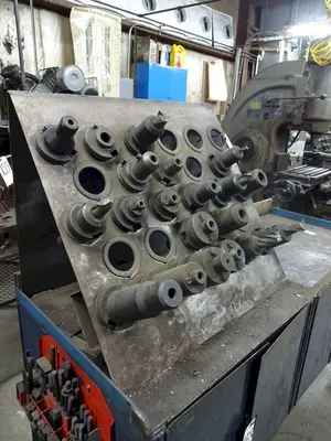 #3 KEARNEY & TRECKER MILWAUKEE MODEL #3 VERTICAL MILLING MACHINE 64" x 13" x 10 HP: YOBRO #24458