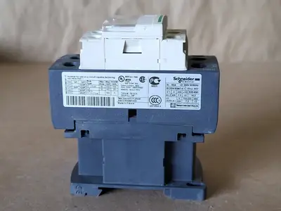 USED SCHNEIDER ELECTRIC LC1D32