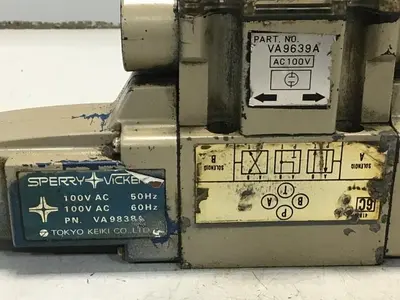 USED VICKERS DG4V30CPLT10JAS310