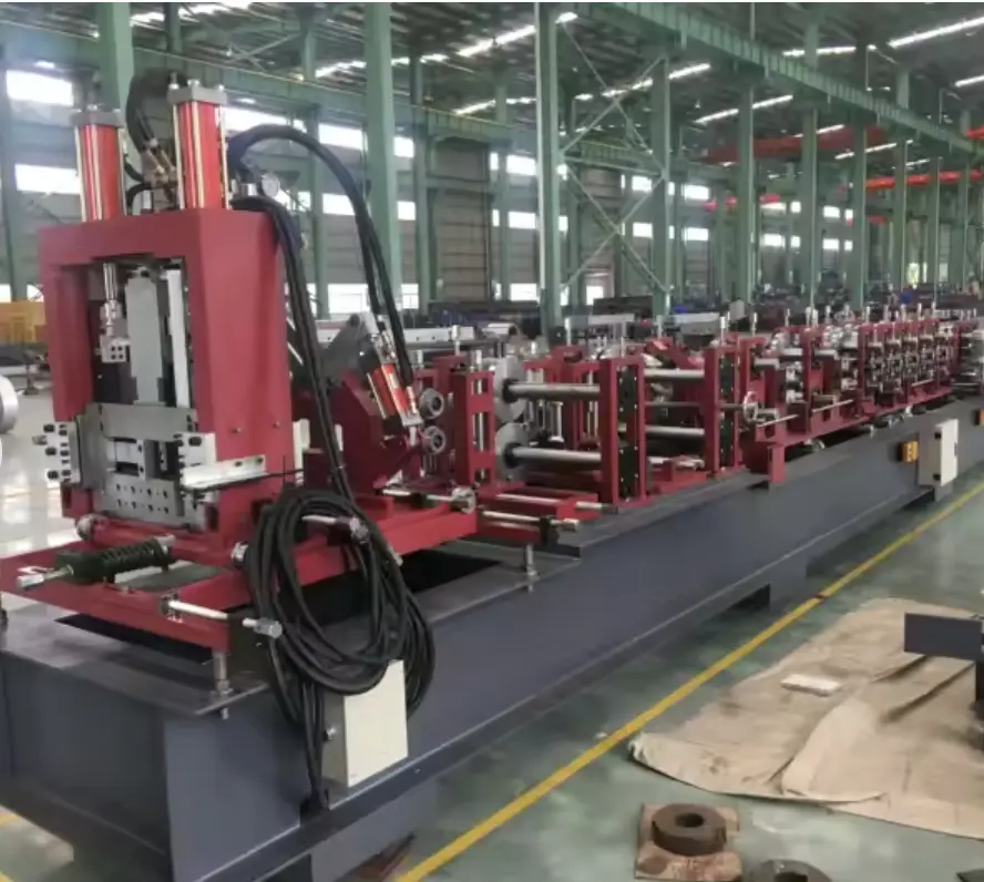 Pre Cutting Metal Purlin Roll Forming Machine in China