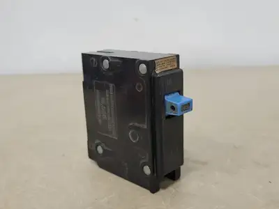 15 Amp, 1 Pole, 120/240 volts Circuit Breaker