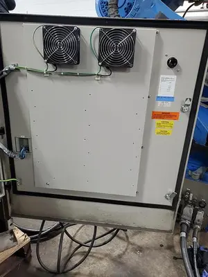 USED 2011 YASKAWA MOTOMAN MH165-100
