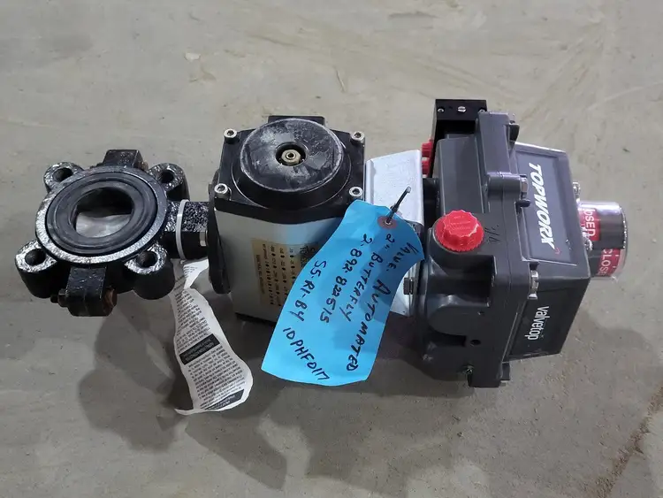 Used SURE SEAL 2-892-822515 Valves/Fittings British Columbia CA | Lenmark #255645