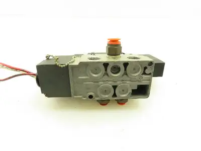 SMC VFS3300-3FZ Solenoid Valve Pneumatic Air AC94-136V 3/8" Ports