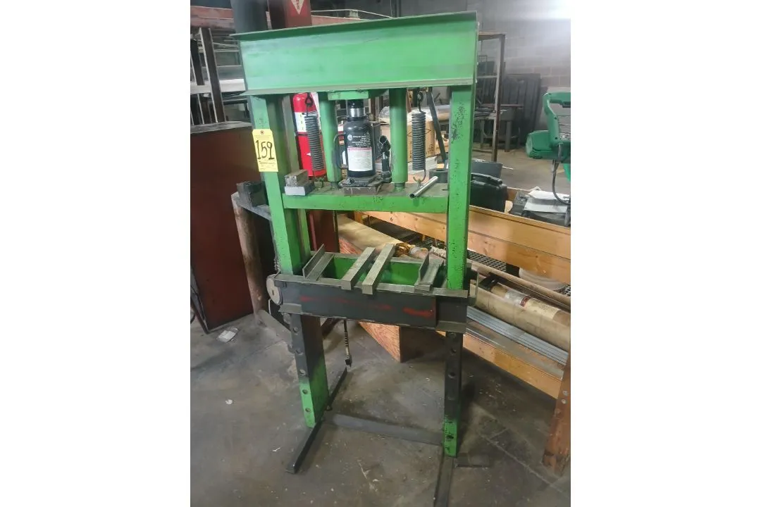 Used _UNKNOWN_ _UNKNOWN_ H-Frame Presses Ohio US | Thompson Auctioneers #1547153