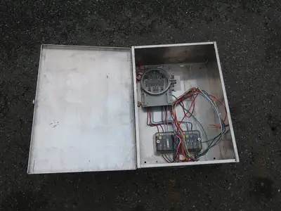 Electrical Meter Base w/ Enclosure