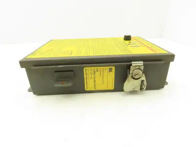 STI 70027-1002 Safety Light Curtain Controller W/Key 115VAC 50/60Hz 30VA