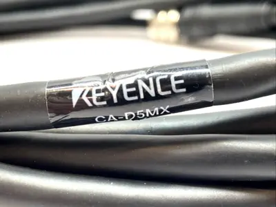USED KEYENCE ILLUMINATION CABLE 5M