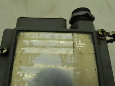 Square D GXW-2 Temperature Switch 85-145° F Class 9025 Form A6 Series C No Probe