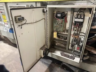 UNILOY 350R4 Blow Molders | Perry Equipment (6)