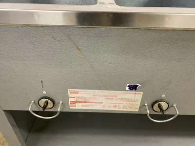 152-0369 Duke 5 Well 72 Inch Waterless Hot Food Warmer