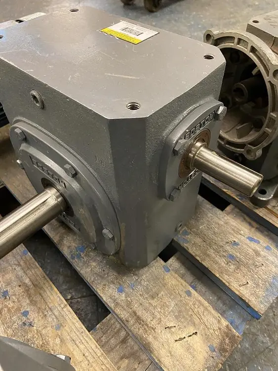 New | in-Stock BOSTON GEAR 732-40E-G Speed Reducers | Surplus Asset Holdings #1204336