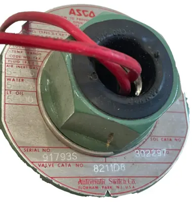 NEW ASCO 8211D8 SOLENOID VALVE 120/60 110/50