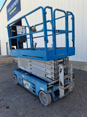 USED 2015 Genie GS-3246