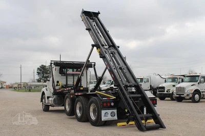 New | in-Stock 2026 INTERNATIONAL HX Rolloff Trucks Texas US | Roll Off Truck World #1491815