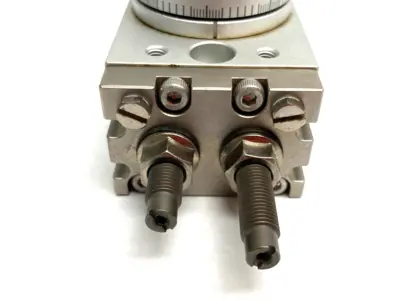 USED SMC ROTARY TABLE ACTUATOR DOUBLE-ACTING 10MM, 0-190 DEGREE