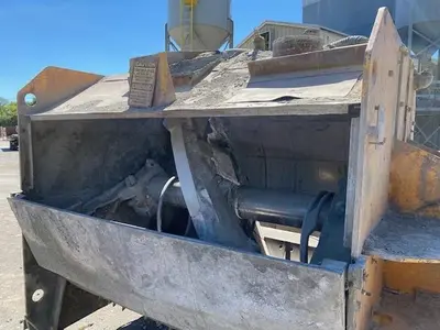 Used 2000 BESSER 100 CU FT Concrete Equipment (Miscellaneous) Quebec CA | DIT Equip #1412415