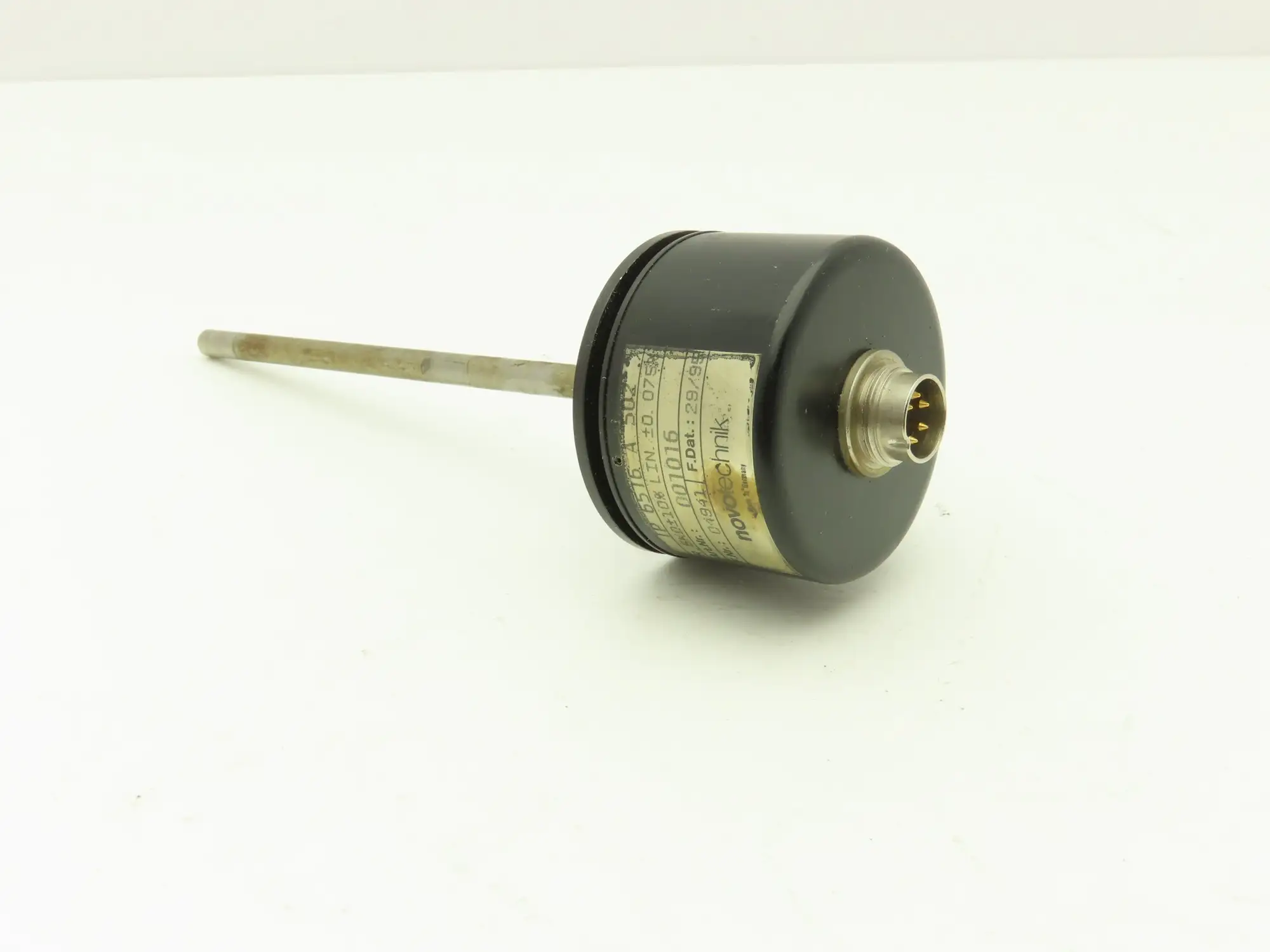 Novotechnik 001016 Linear Taper Position Potentiometer Geared Analog Output