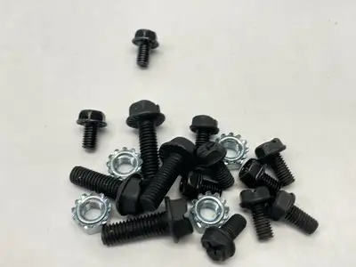 EZLSA-MBK-11 | Banner  EZ-SCREEN LS Accessory Bracket End Mount 87521 - New – Open box