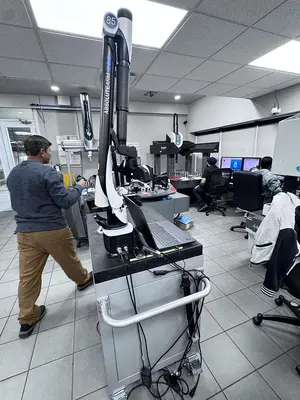 USED 2025 HEXAGON V3P ABSOLUTE 7 AXIS ARM
