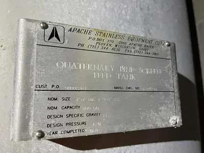 USED 1998 APACHE STAINLESS TANK