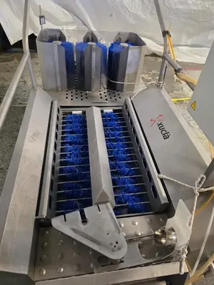 Used 2017 XUCLA 122250/41/17 Boot Washing Systems Illinois US | M&M Equipment Corp. #1503852