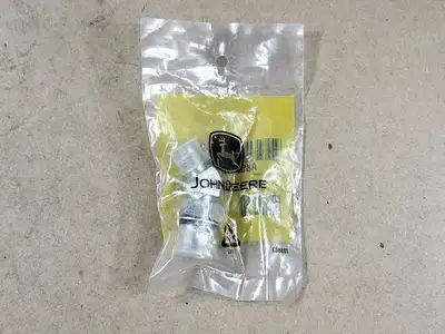 NEW JOHN DEERE A852233