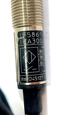 NEW IFM EFECTOR IFA3004-BPKG-IF5861 PROXIMITY SWITCH IFA3004BPKG IF5861