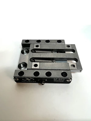 Newport M-462 Crossed-Roller & 562 two axis & Crossed Roller Linear Stage (9969)