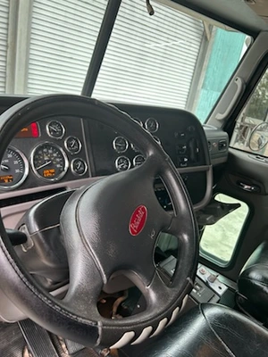 USED 2011 PETERBILT DUMP TRUCK