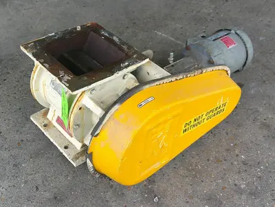 SPC9154  Valve 8 x 8 HD CS Wm Meyer rotary airlock feeder