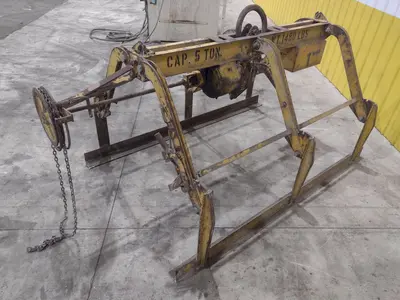 10,000 LBS X 96" CF ADJUSTABLE PLATE & SHEET LIFTER: STOCK #22326