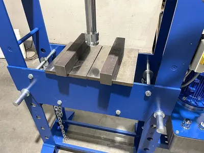 USED ARLO HP PRECISION PRESS 30 TON