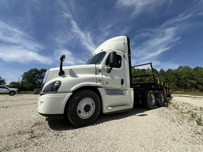 Used 2017 FREIGHTLINER CASCADIA 125 EVOLUTION Conventional trucks Tennessee US | Moore Equipment #1517247