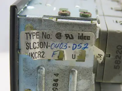 Idec SLC30N Annunciator Panel 4 Rows of 3 Lighted Control Panel